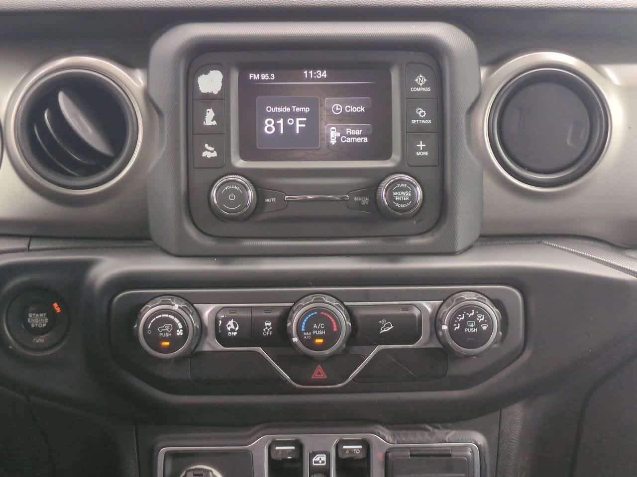 Thumbnail: 2018 Jeep Wrangler - 28