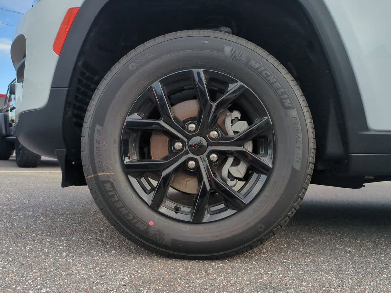 Thumbnail: 2025 Jeep Grand Cherokee - 14