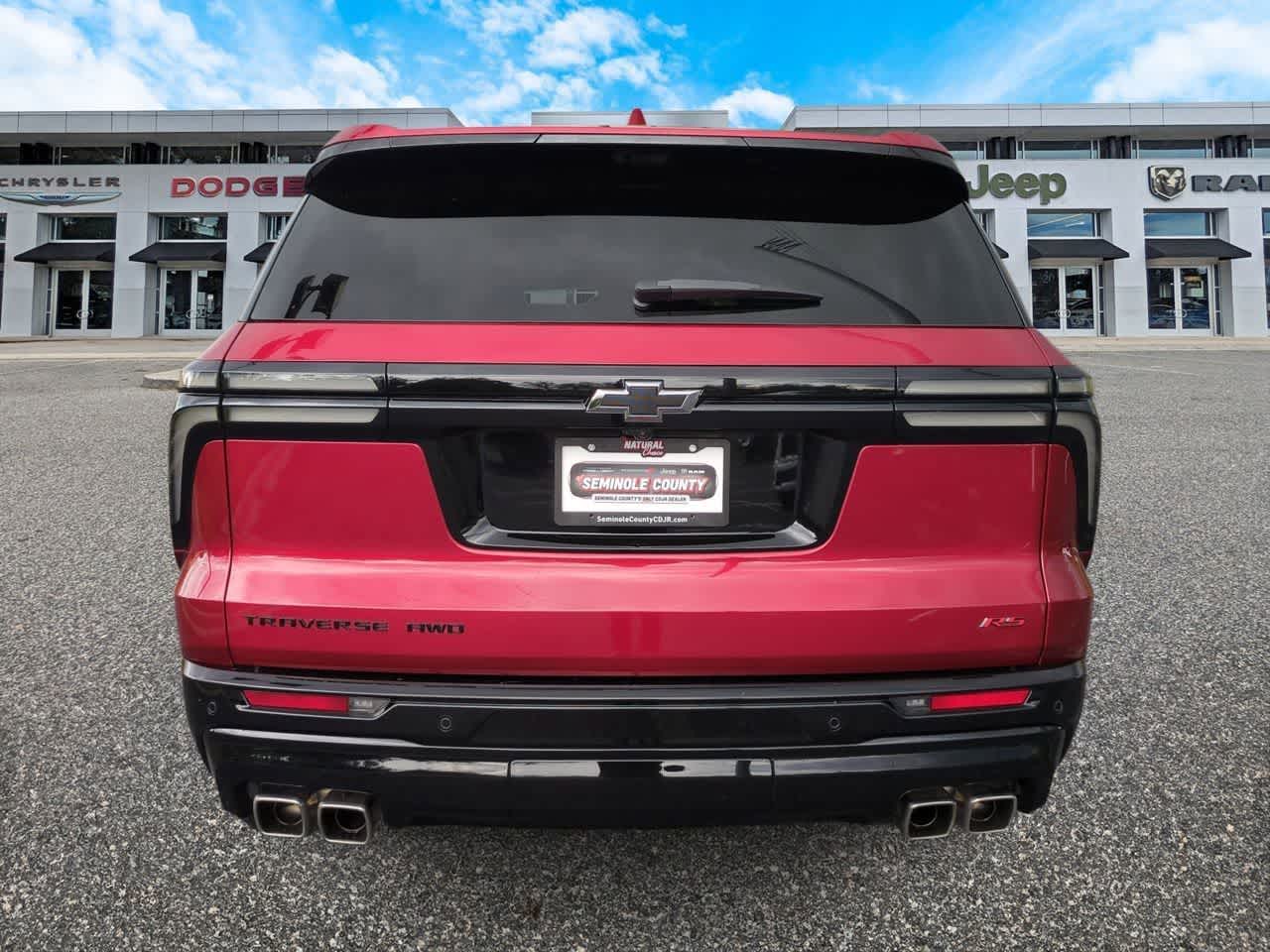 Thumbnail: 2024 Chevrolet Traverse - 7