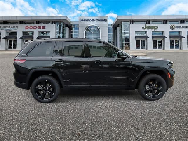 Thumbnail: 2025 Jeep Grand Cherokee - 9