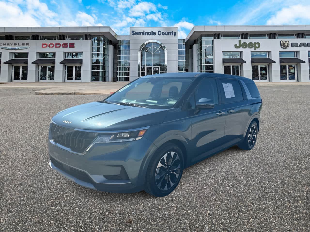 2024 Kia Carnival EX