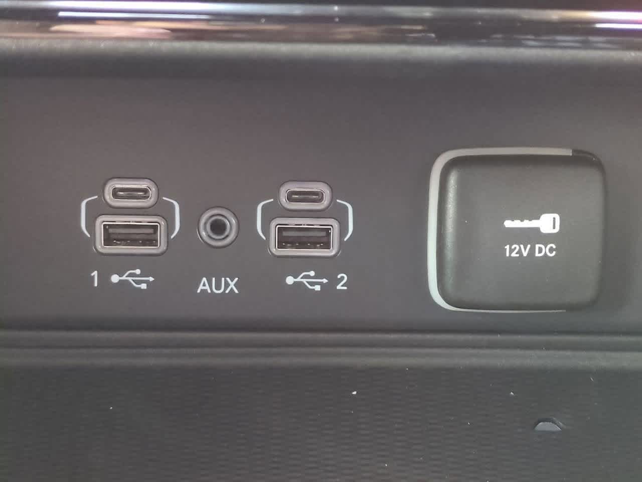 Thumbnail: 2025 Jeep Grand Cherokee - 32