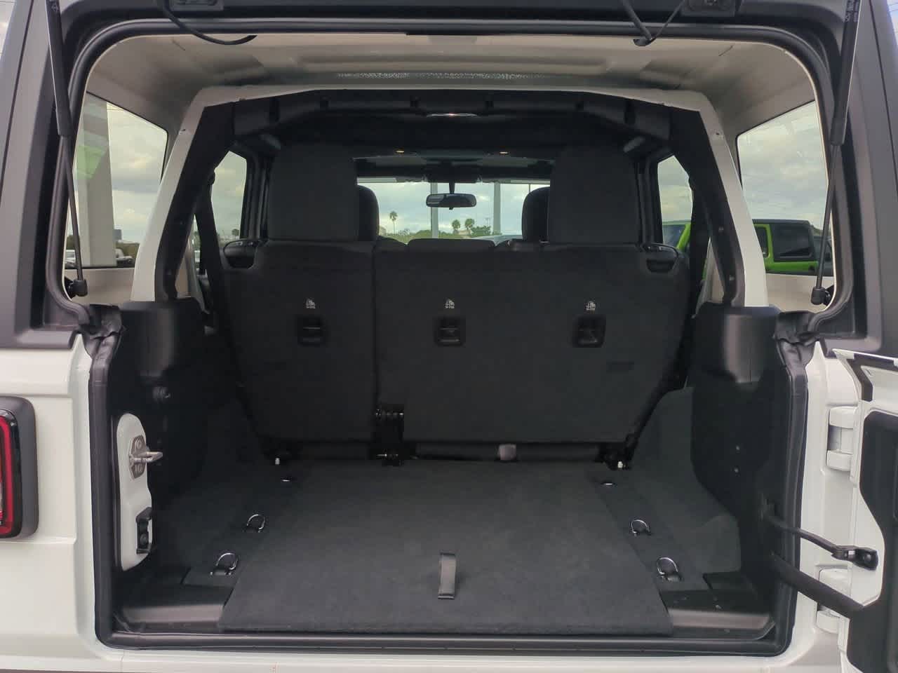 Thumbnail: 2025 Jeep Wrangler - 34