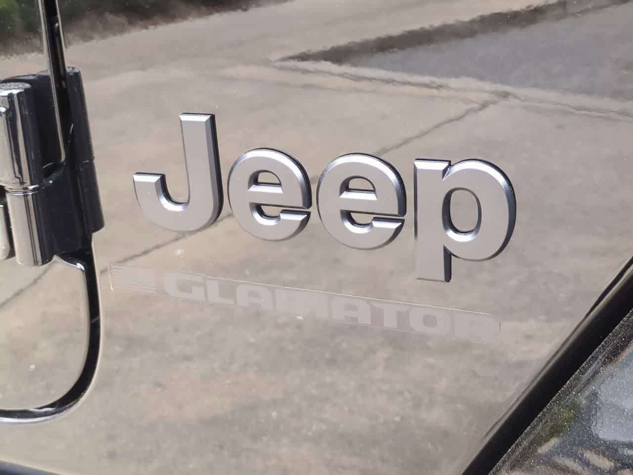 Thumbnail: 2026 Jeep Gladiator - 12