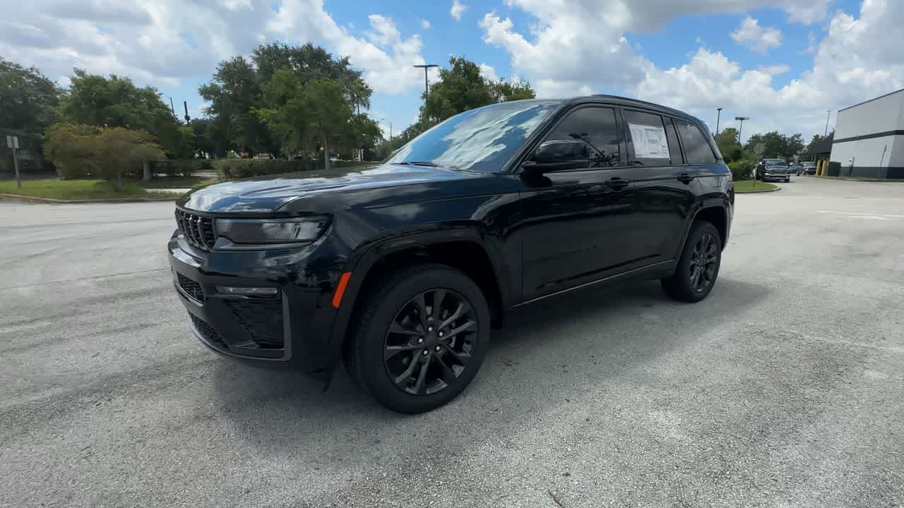 Thumbnail: 2026 Jeep Grand Cherokee - 4
