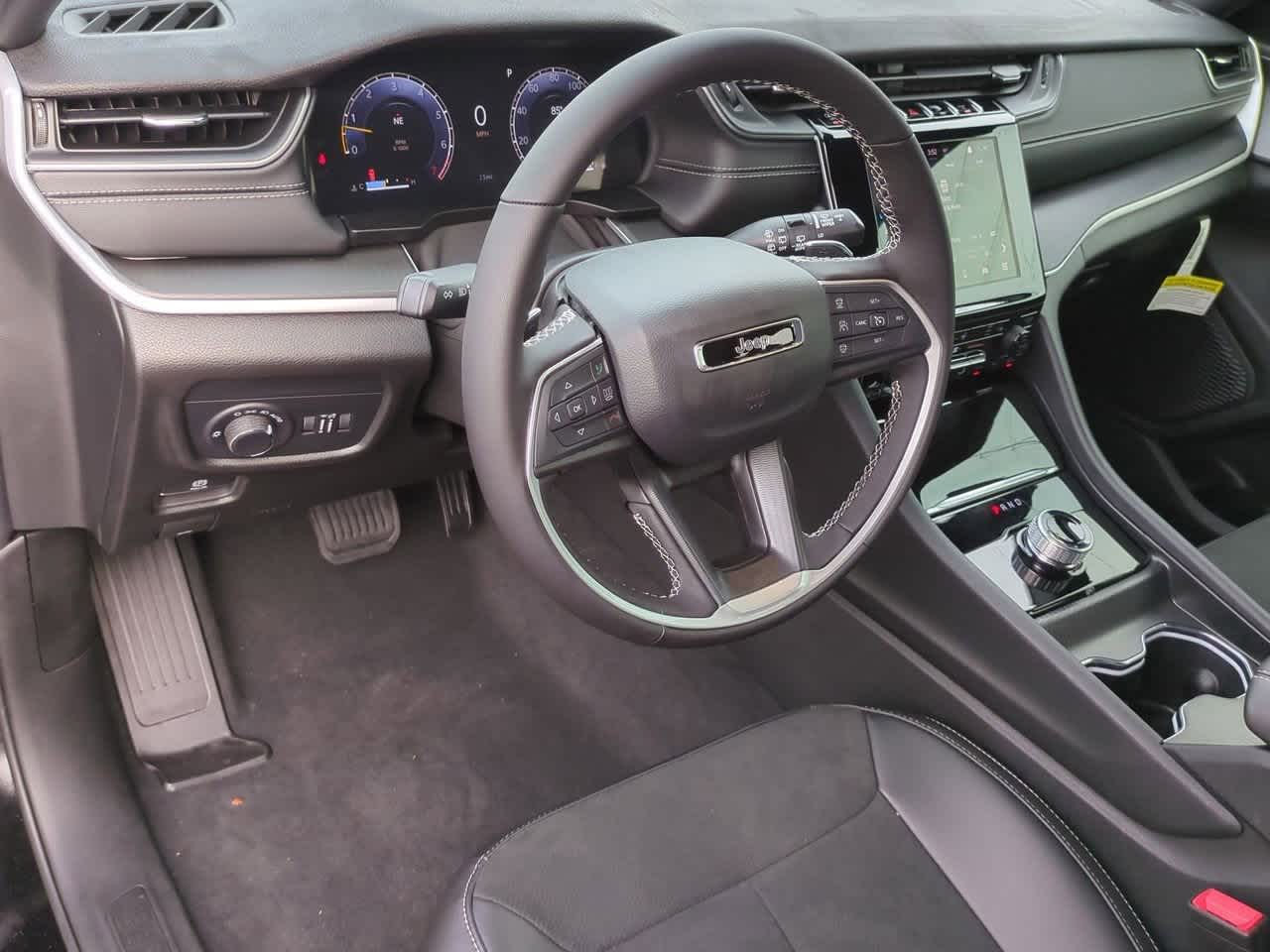 Thumbnail: 2025 Jeep Grand Cherokee L - 10