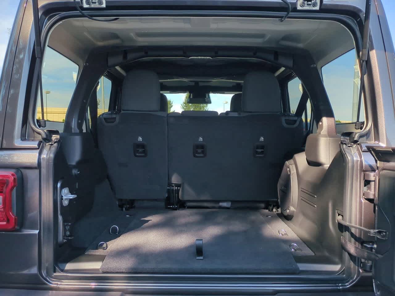 Thumbnail: 2026 Jeep Wrangler - 34