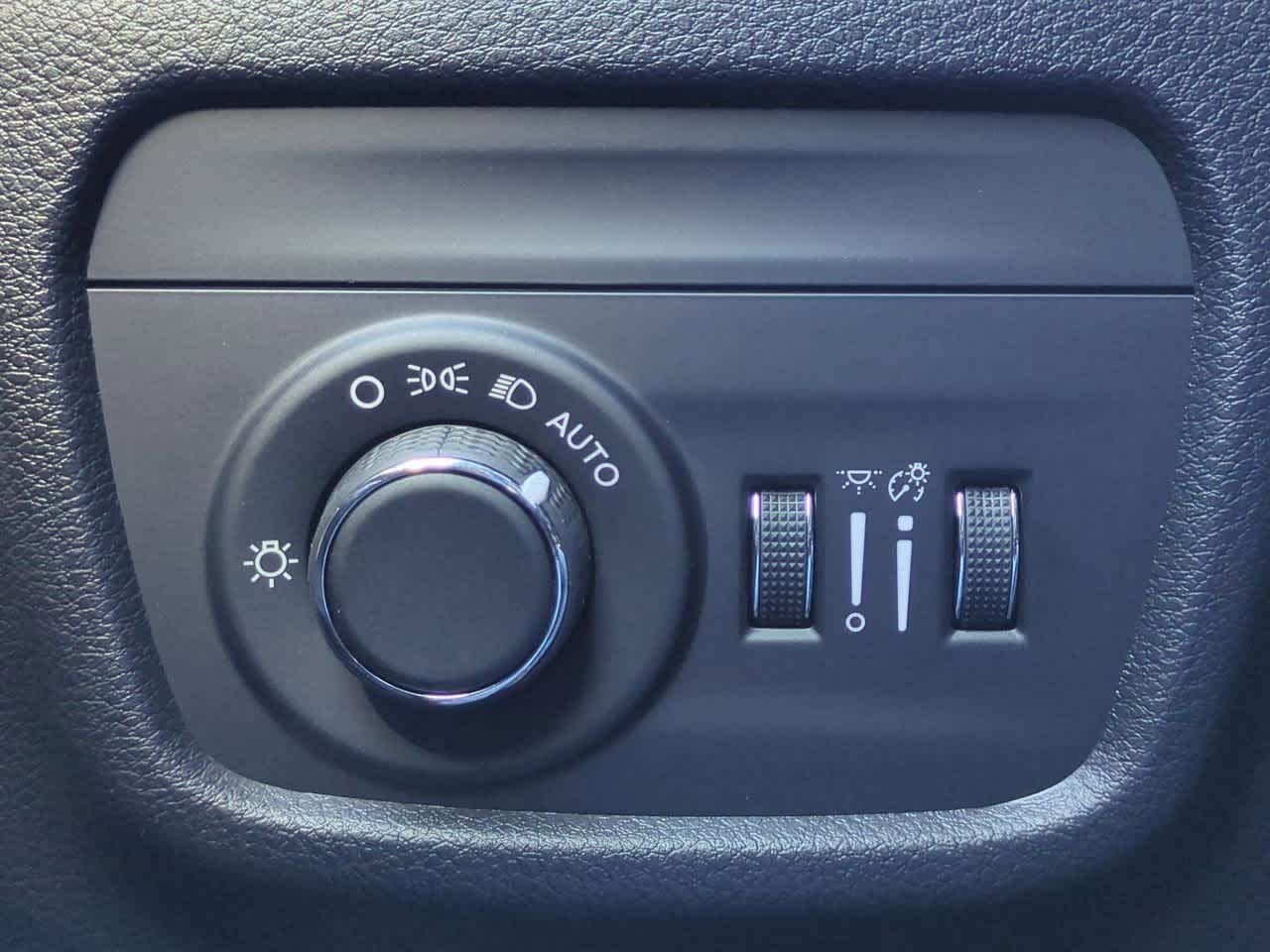 Thumbnail: 2025 Jeep Grand Cherokee - 18