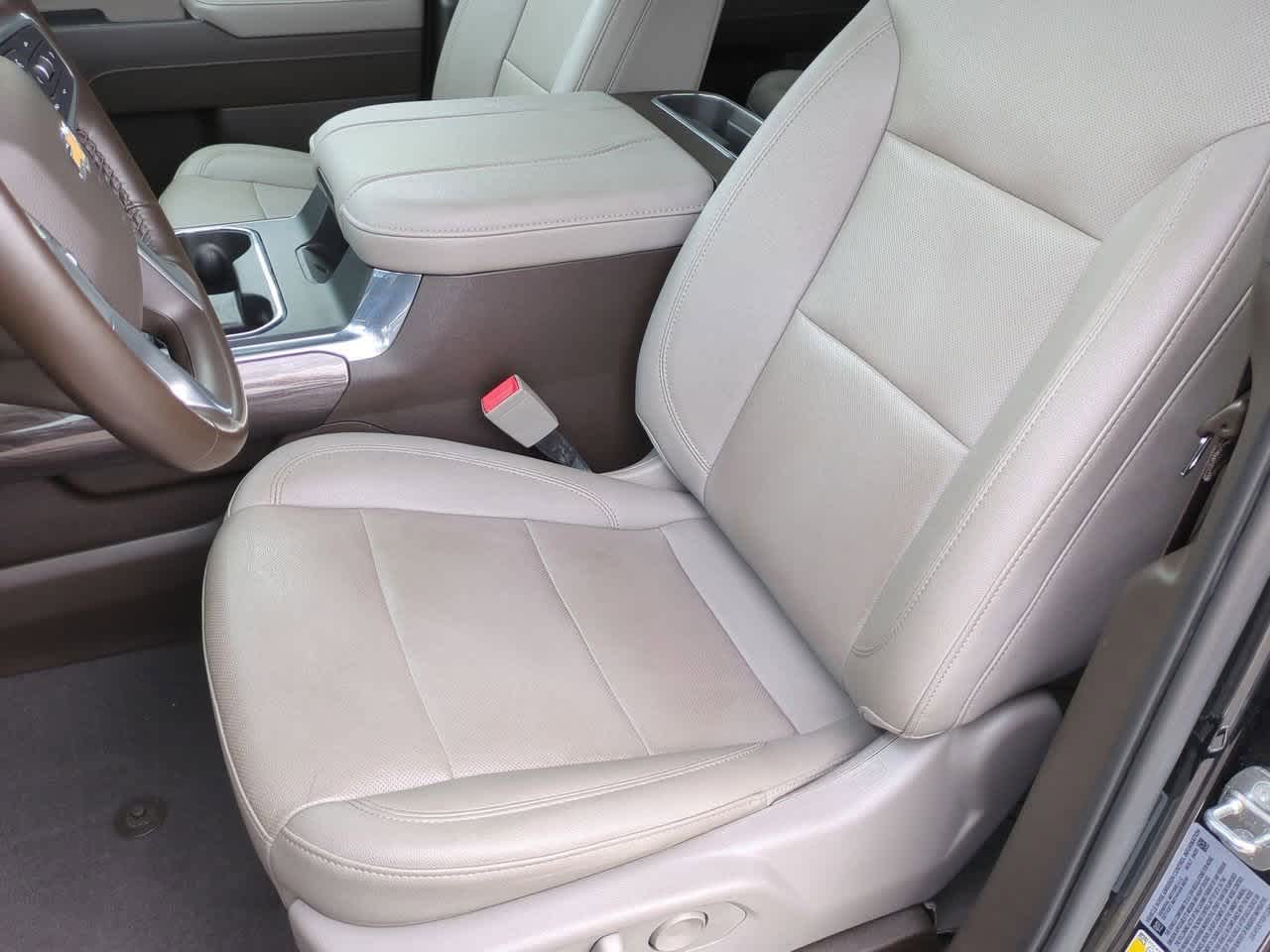 Thumbnail: 2024 Chevrolet Silverado 3500 - 17