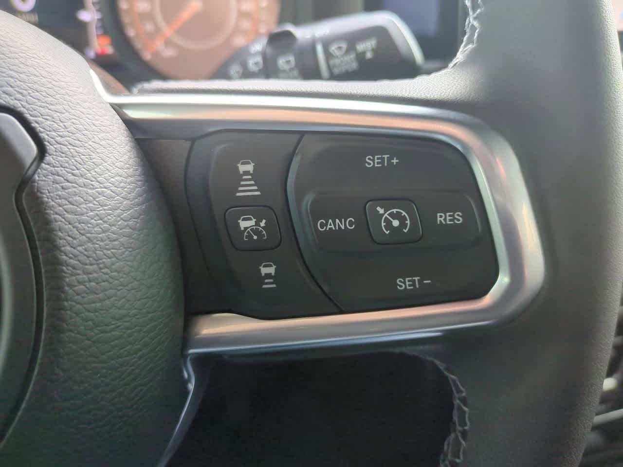 Thumbnail: 2025 Jeep Wrangler - 25