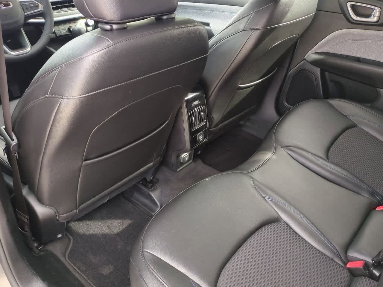 Thumbnail: 2022 Jeep Compass - 19