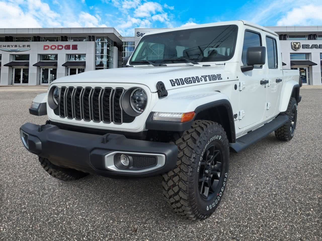 Thumbnail: 2025 Jeep Gladiator - 4