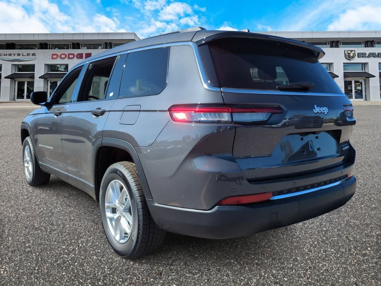 Thumbnail: 2025 Jeep Grand Cherokee L - 6