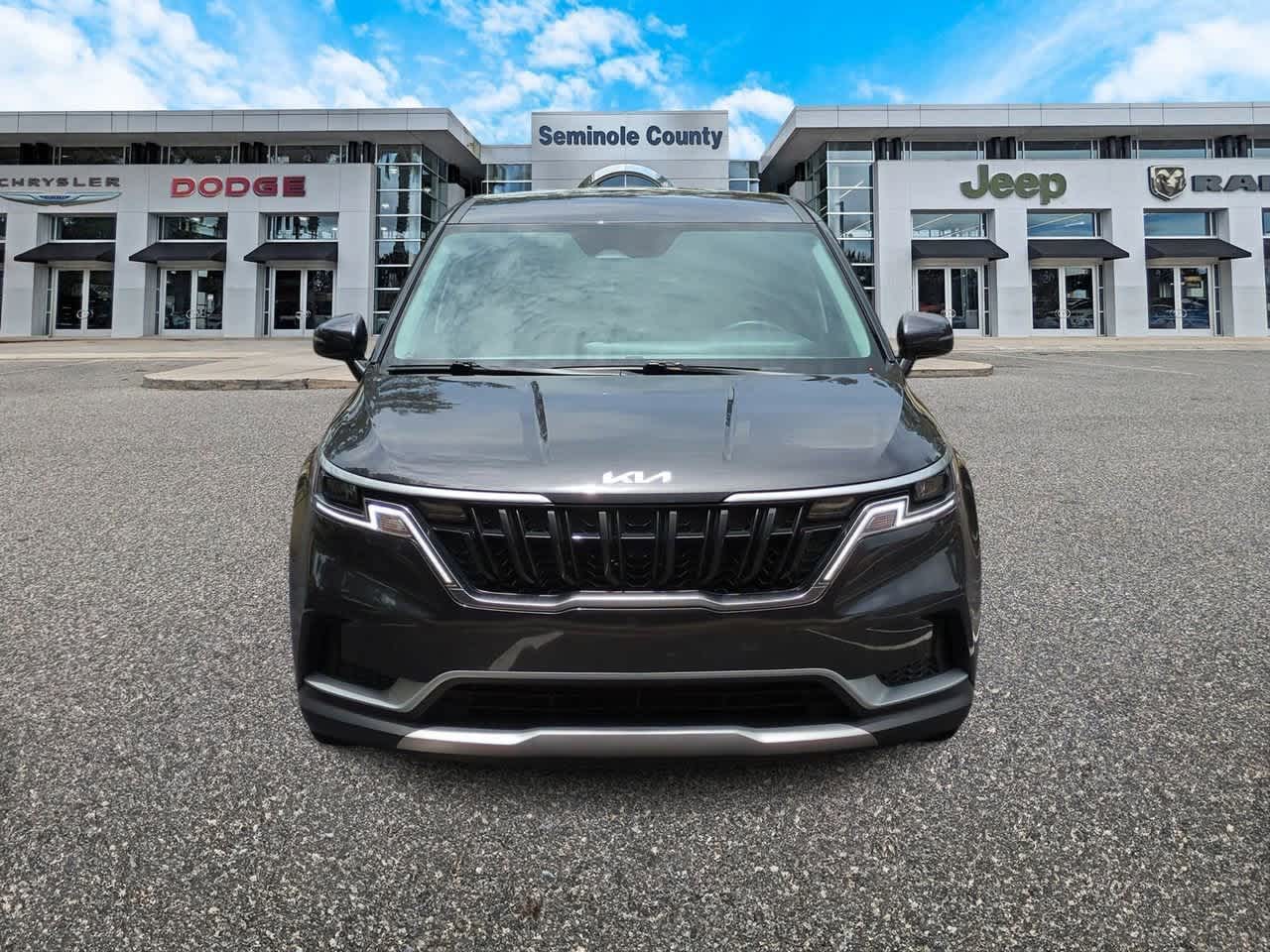 Thumbnail: 2024 Kia Carnival - 3