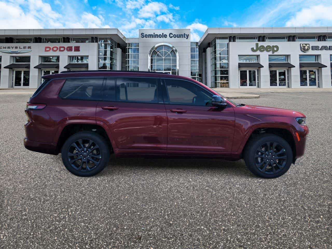 Thumbnail: 2026 Jeep Grand Cherokee L - 9
