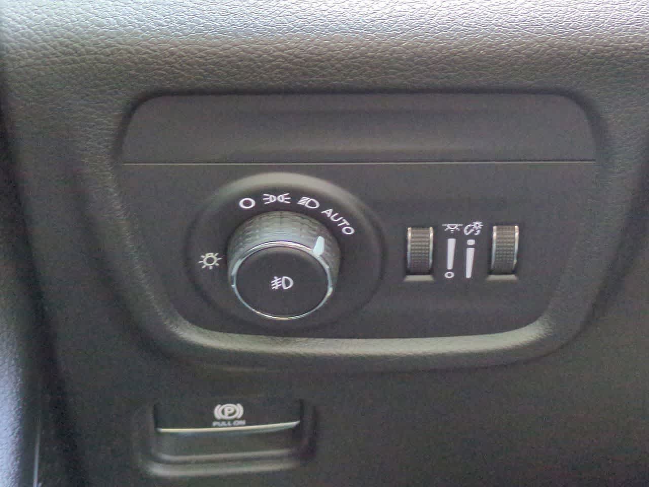 Thumbnail: 2026 Jeep Grand Cherokee - 18