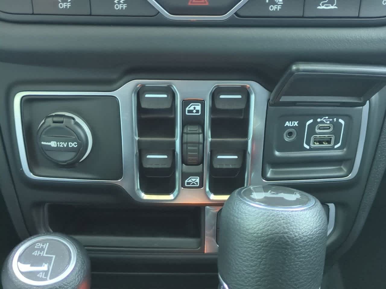 Thumbnail: 2026 Jeep Wrangler - 31