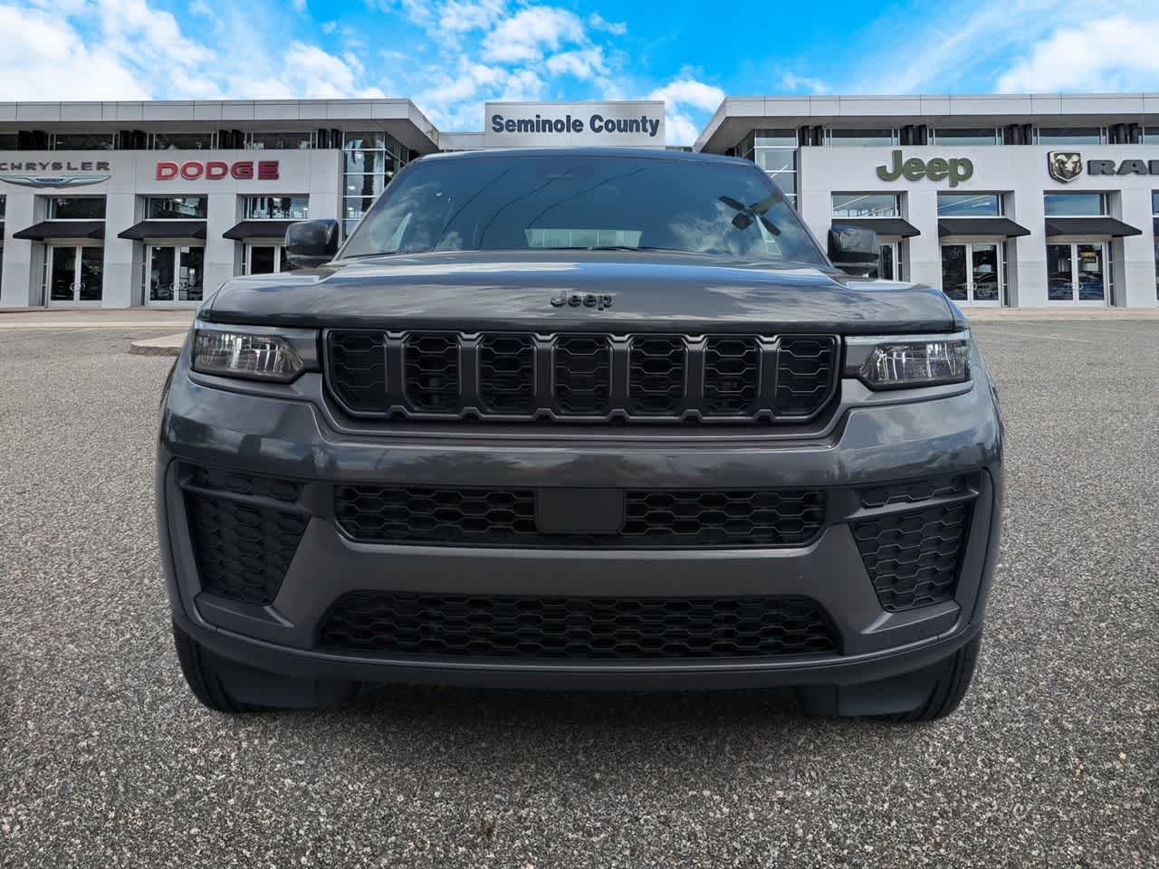 Thumbnail: 2026 Jeep Grand Cherokee - 3