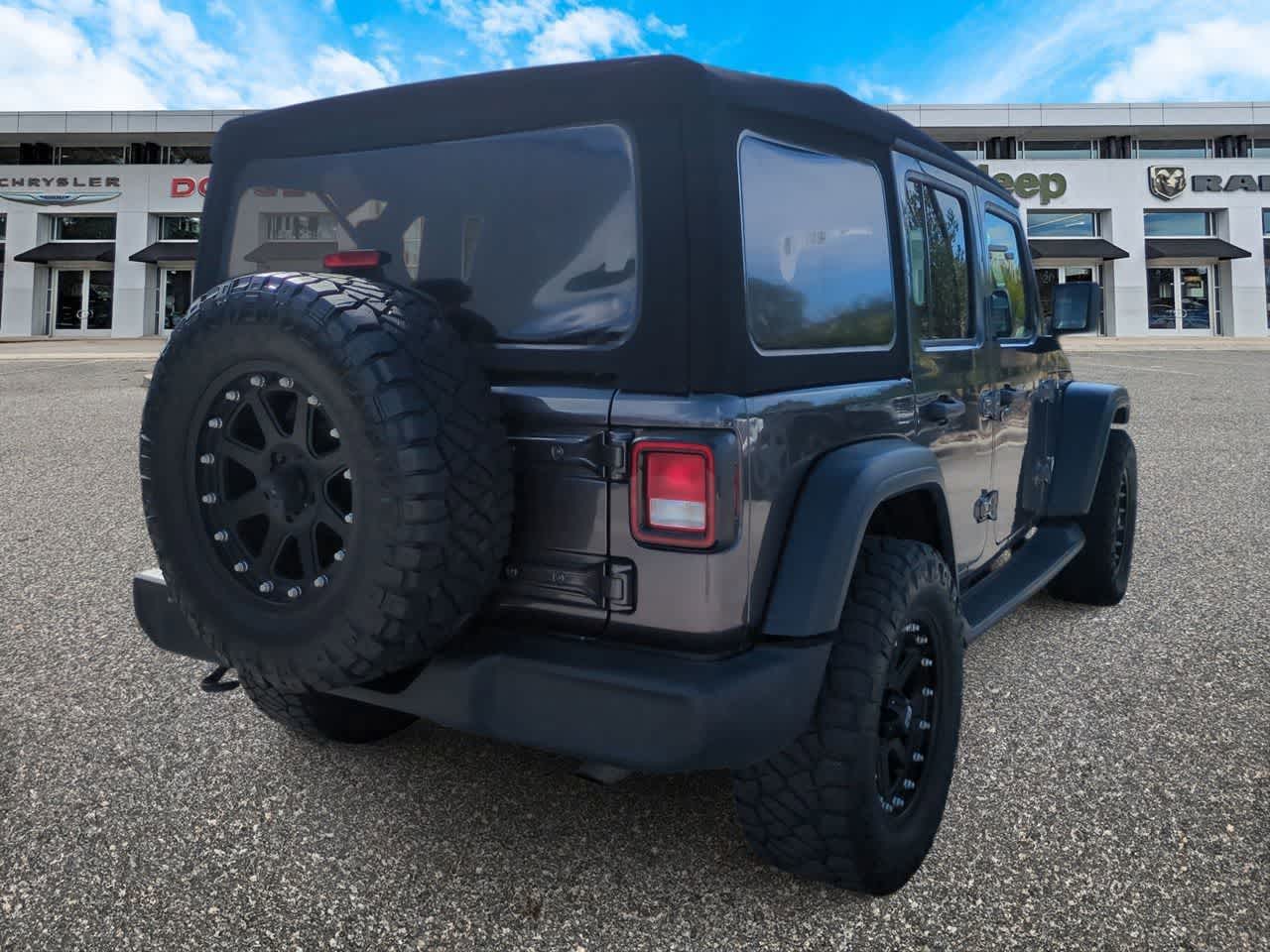 Thumbnail: 2020 Jeep Wrangler - 8