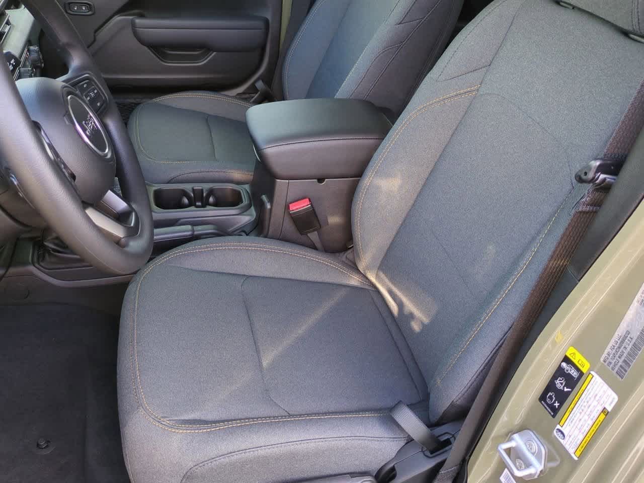 Thumbnail: 2025 Jeep Wrangler - 17