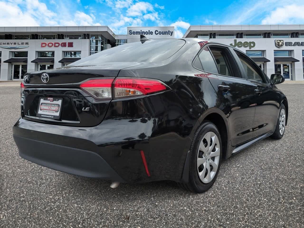 Thumbnail: 2025 Toyota Corolla - 8