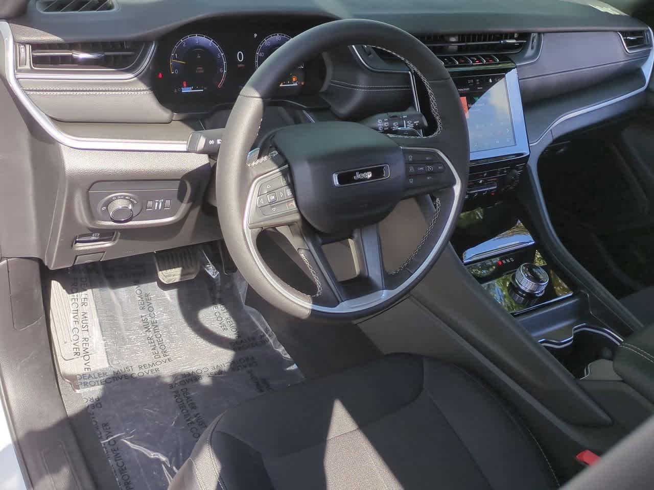 Thumbnail: 2025 Jeep Grand Cherokee - 10