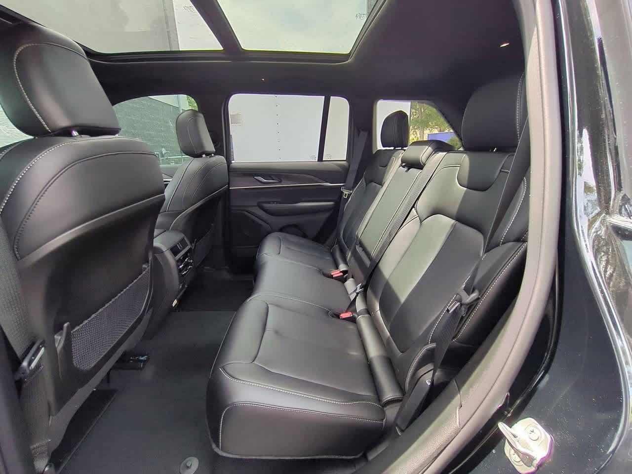 2025 Jeep Grand Cherokee Limited Edition 20