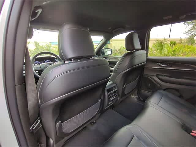 Thumbnail: 2025 Jeep Grand Cherokee - 19