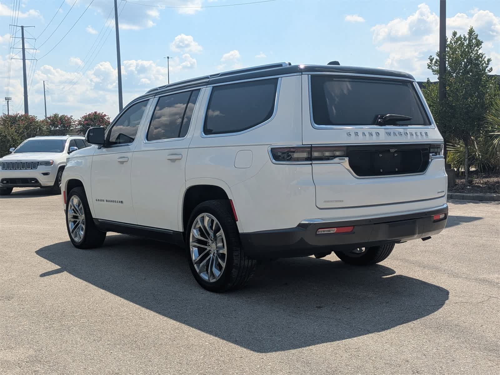 Thumbnail: 2022 Jeep Grand Wagoneer - 6