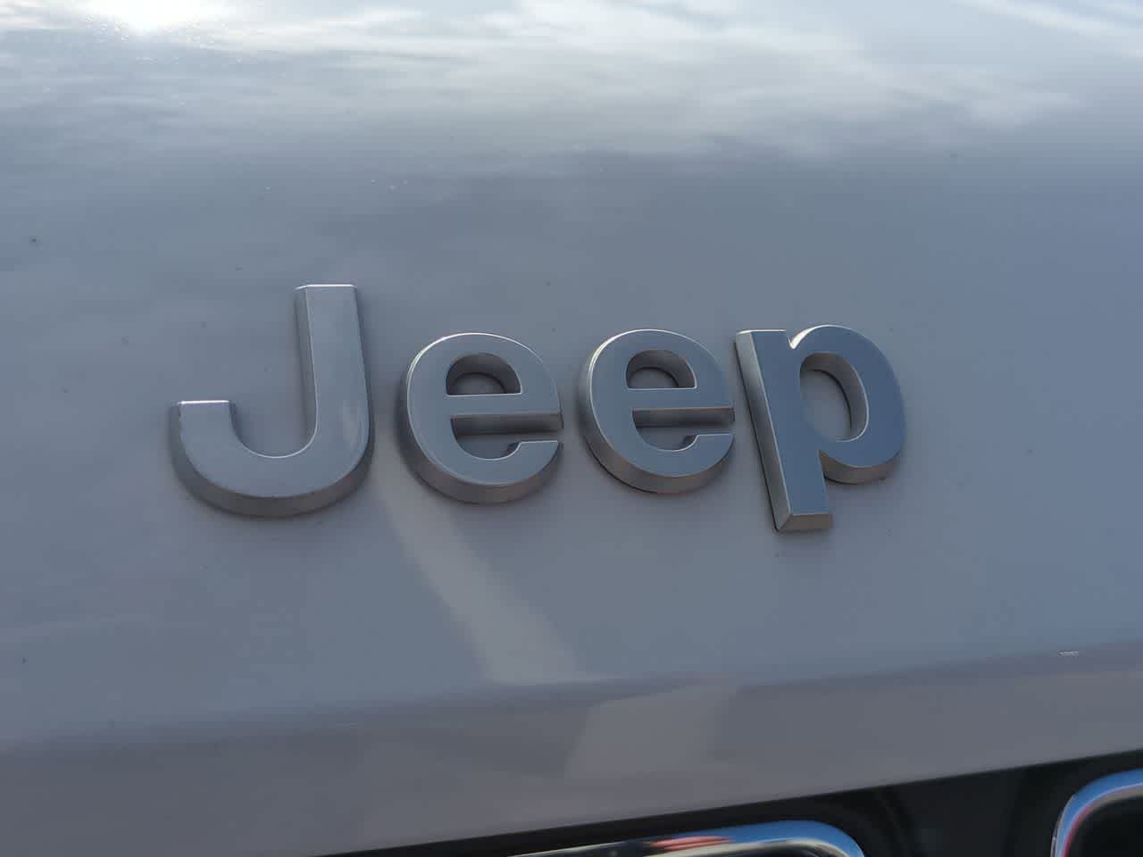 Thumbnail: 2025 Jeep Grand Cherokee L - 12