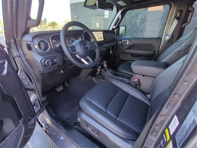 Thumbnail: 2025 Jeep Wrangler - 10