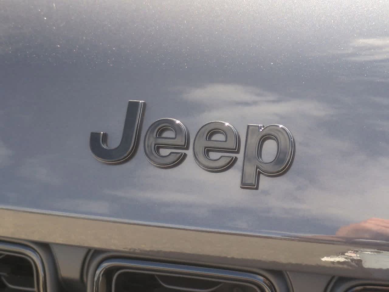 Thumbnail: 2025 Jeep Grand Cherokee L - 12