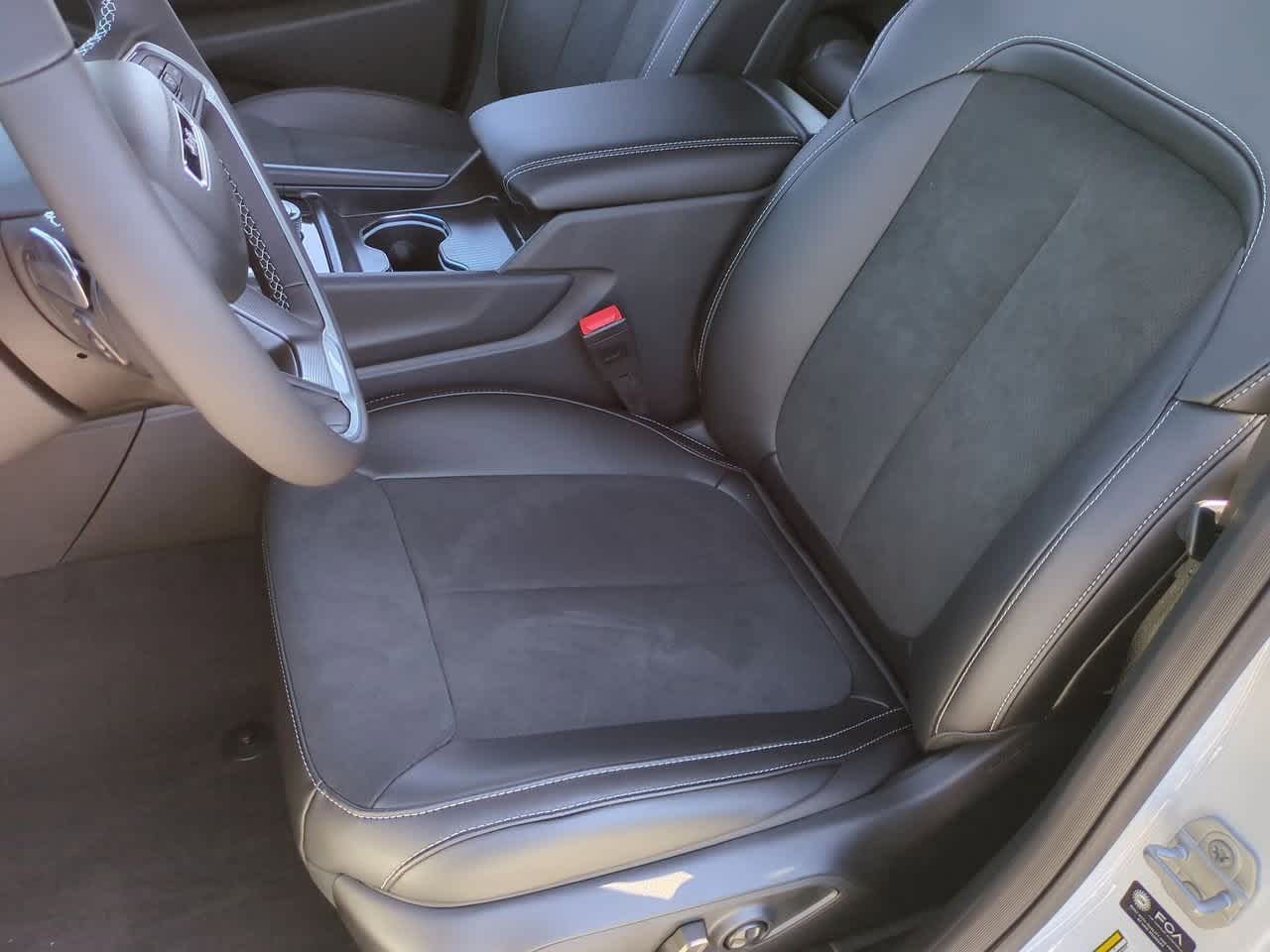 Thumbnail: 2025 Jeep Grand Cherokee - 17