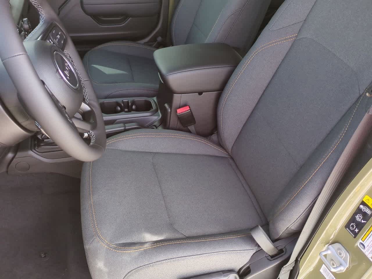 Thumbnail: 2025 Jeep Wrangler - 17