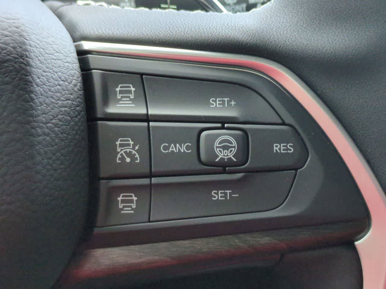 Thumbnail: 2026 Jeep Grand Cherokee - 25