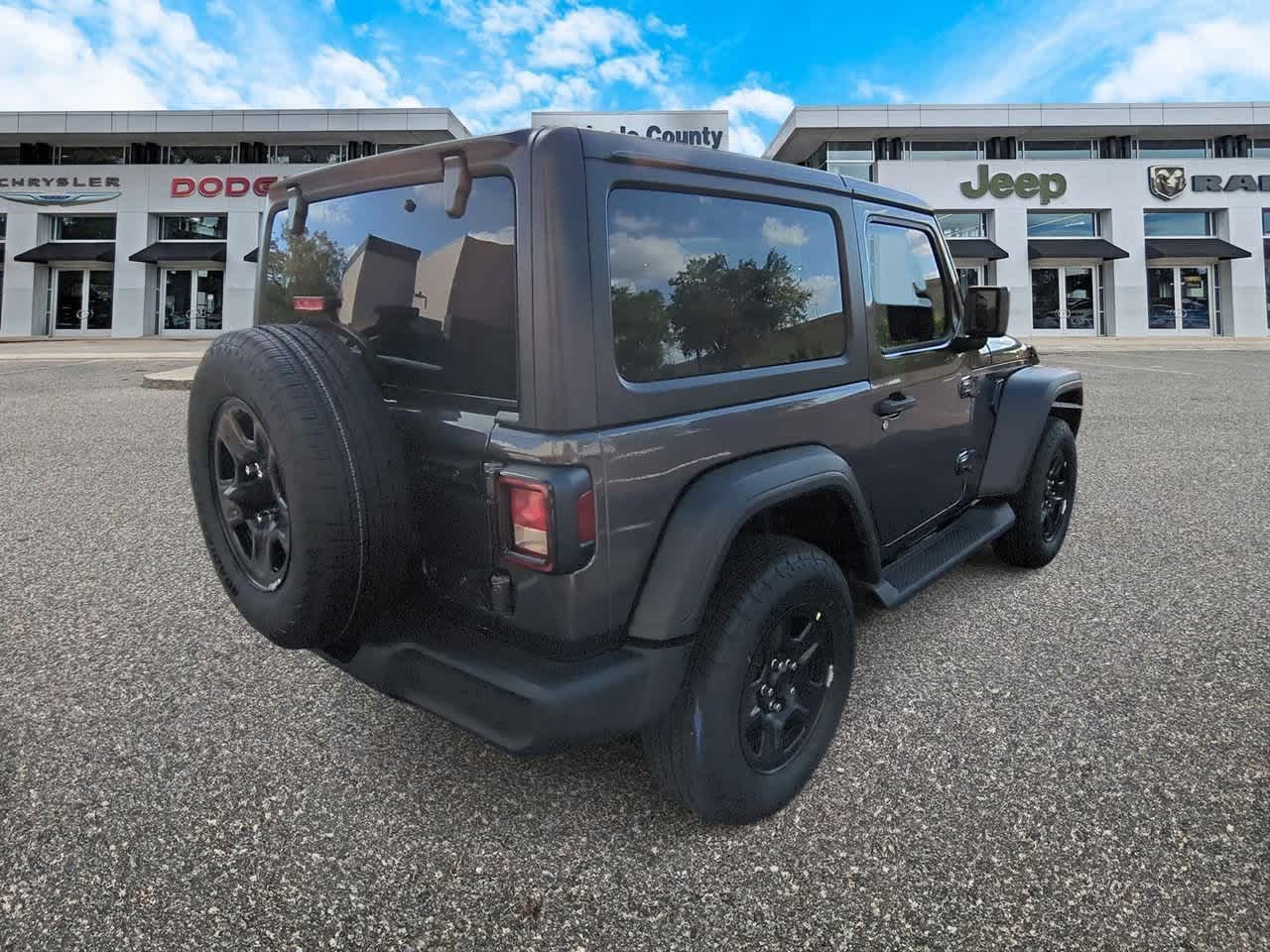 2025 Jeep Wrangler Sport 8