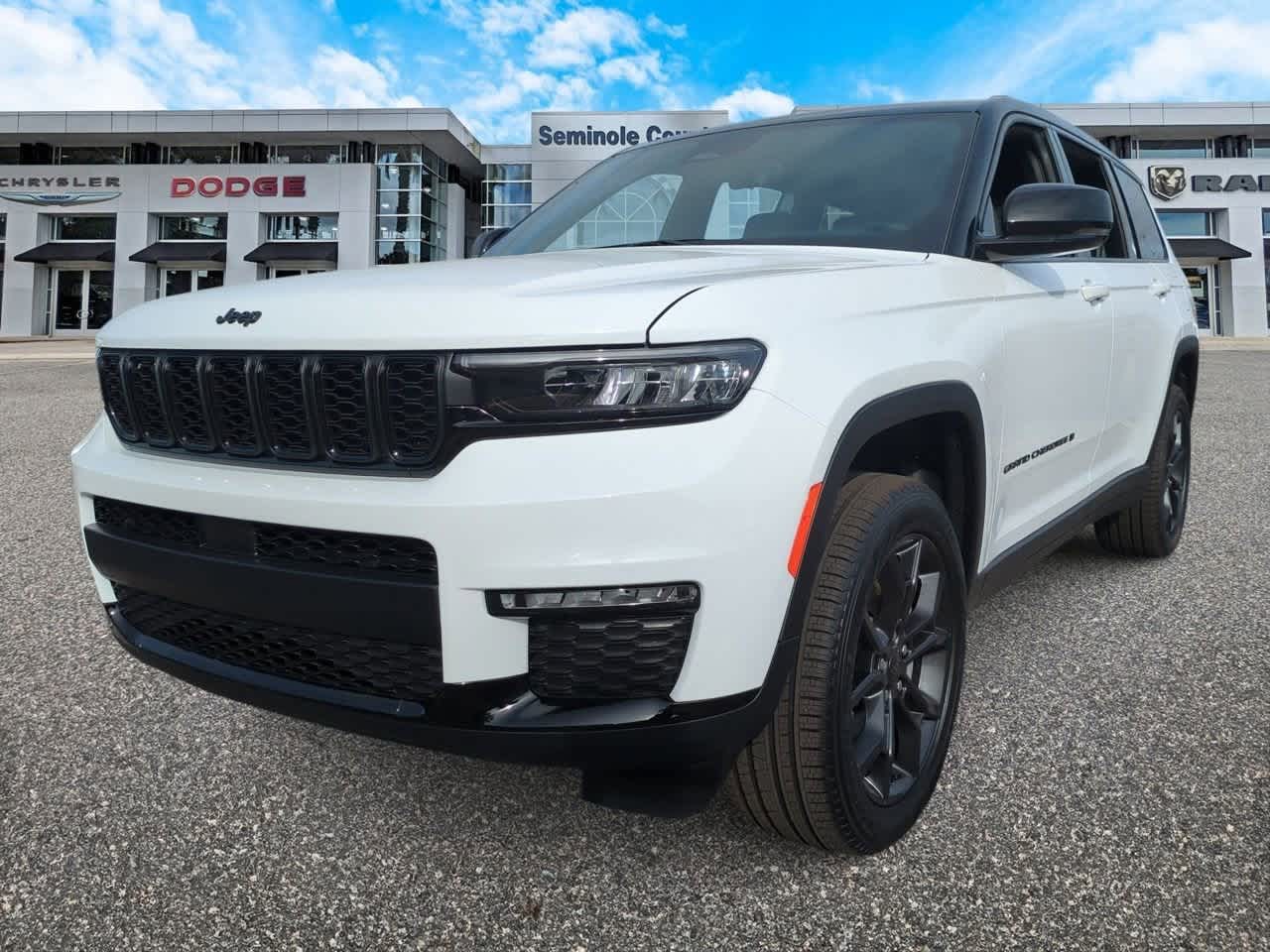 Thumbnail: 2025 Jeep Grand Cherokee L - 4