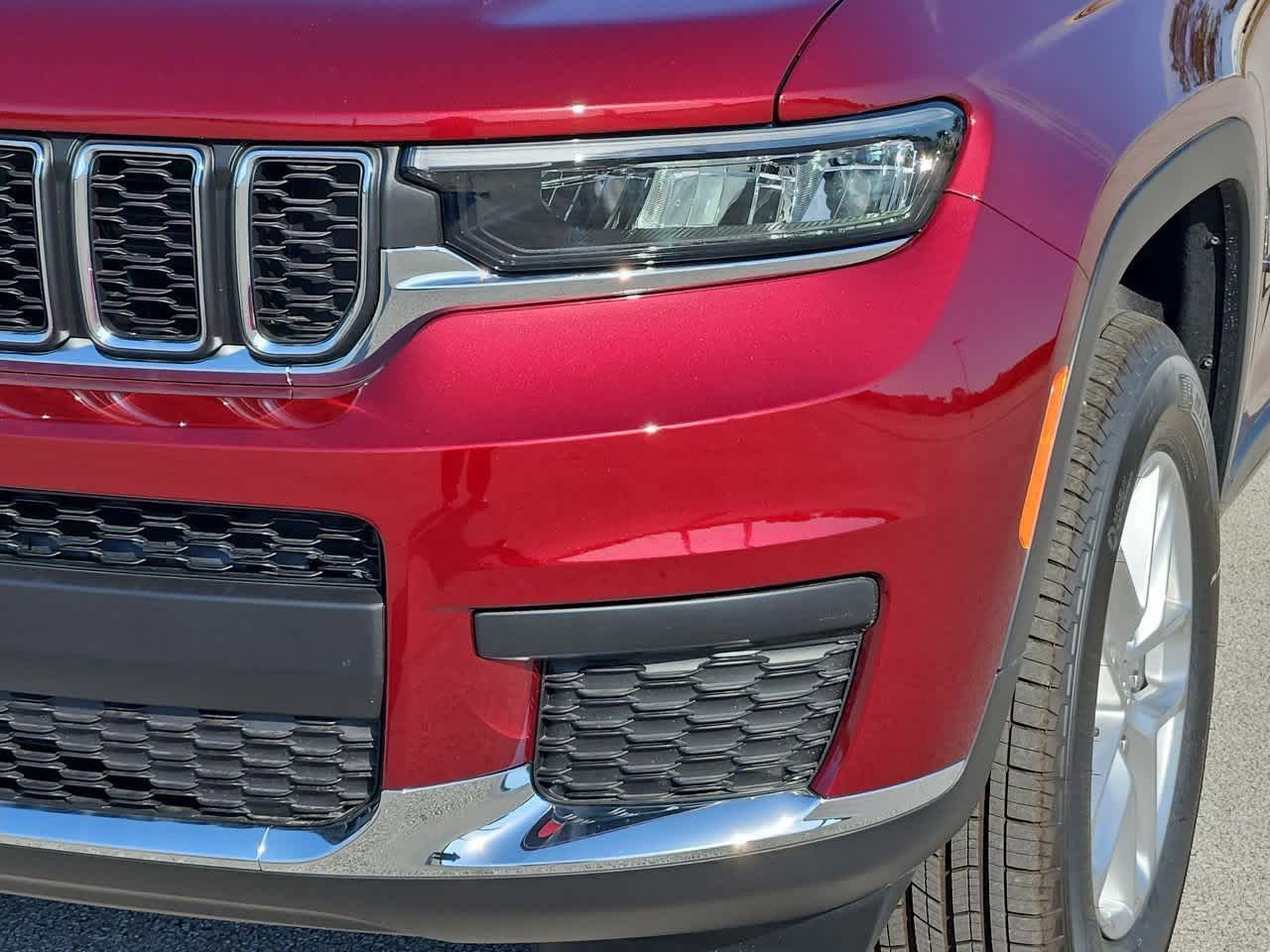 Thumbnail: 2025 Jeep Grand Cherokee L - 11