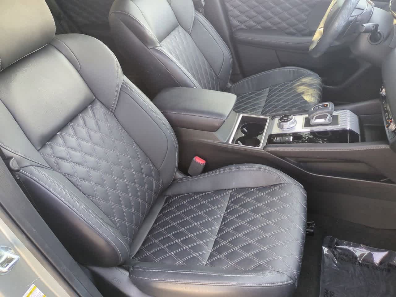 Thumbnail: 2024 Mitsubishi Outlander - 22