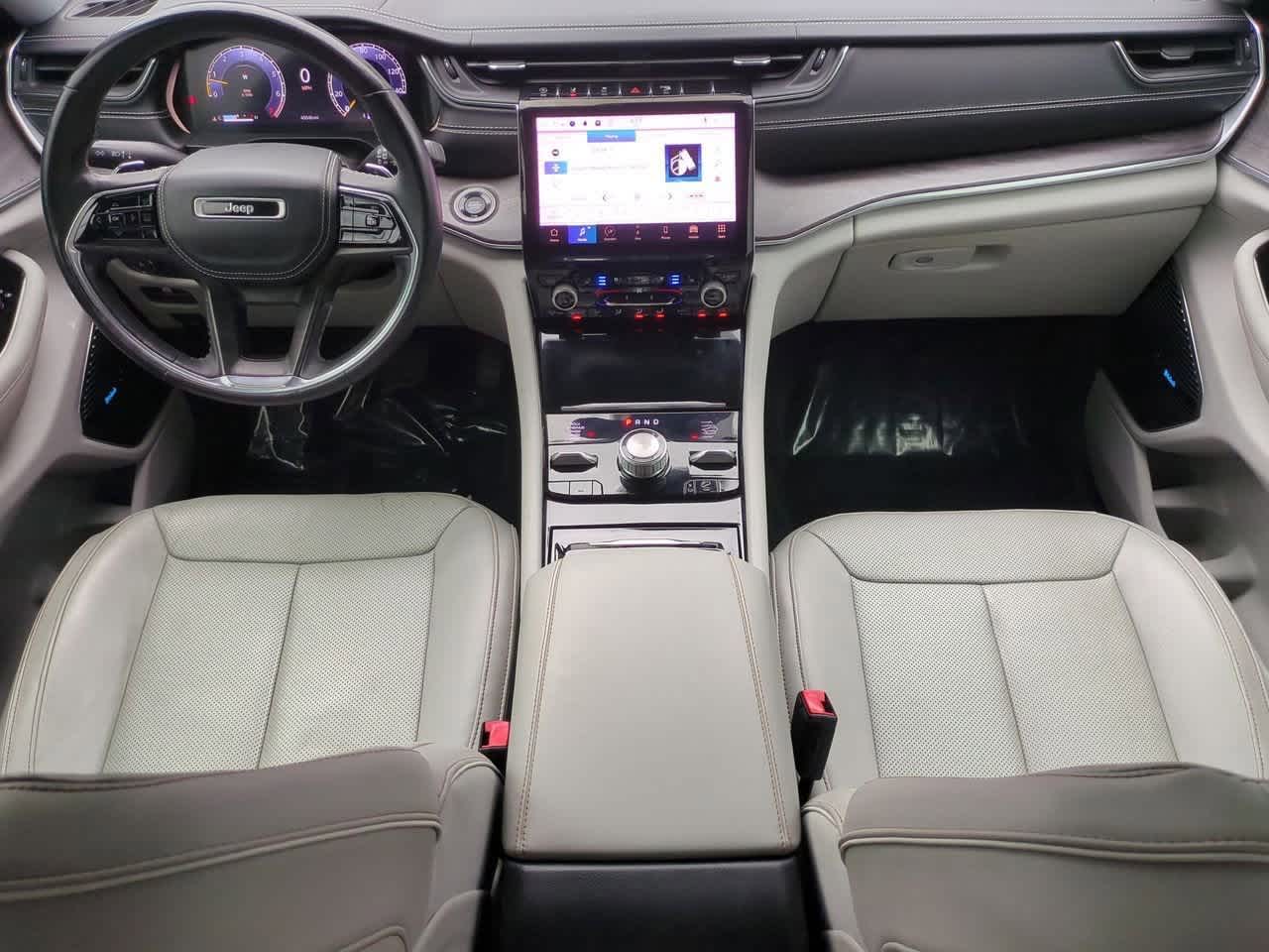 Thumbnail: 2022 Jeep Grand Cherokee L - 16