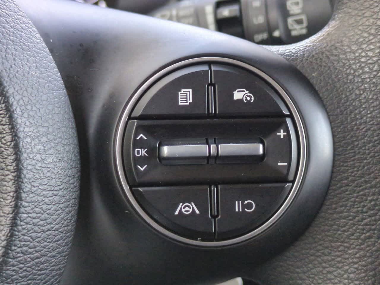 Thumbnail: 2023 Kia Soul - 25