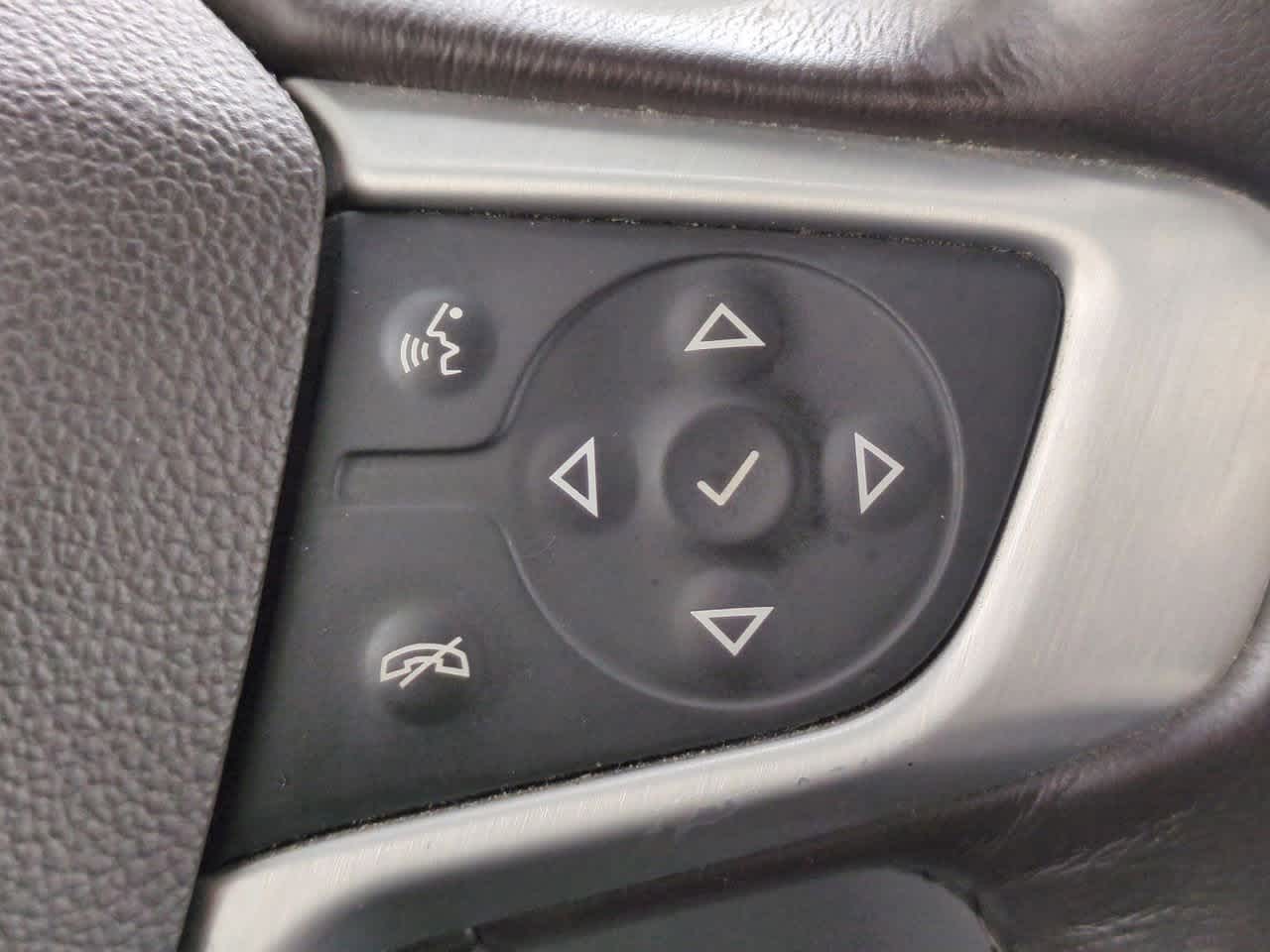 Thumbnail: 2017 GMC Acadia - 25