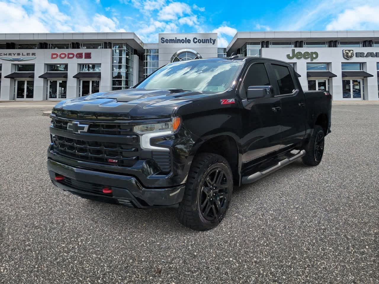2025 Chevrolet Silverado 1500  4