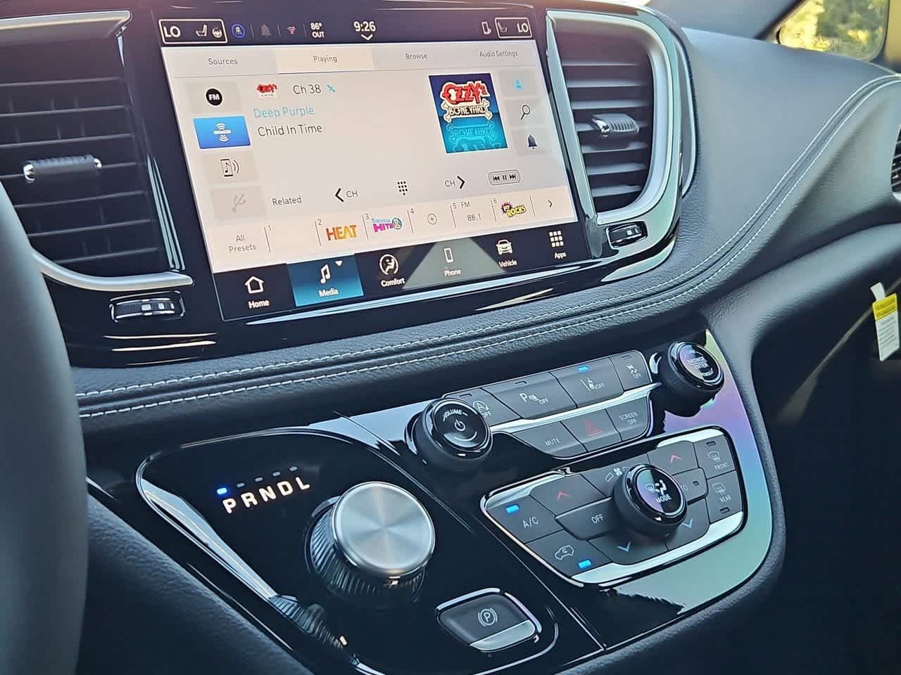 Thumbnail: 2026 Chrysler Pacifica - 28