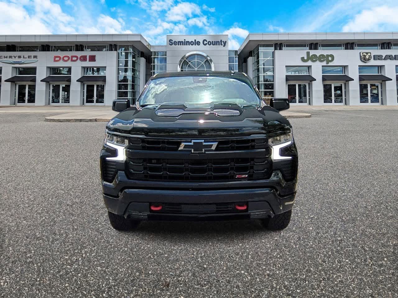 2025 Chevrolet Silverado 1500  3