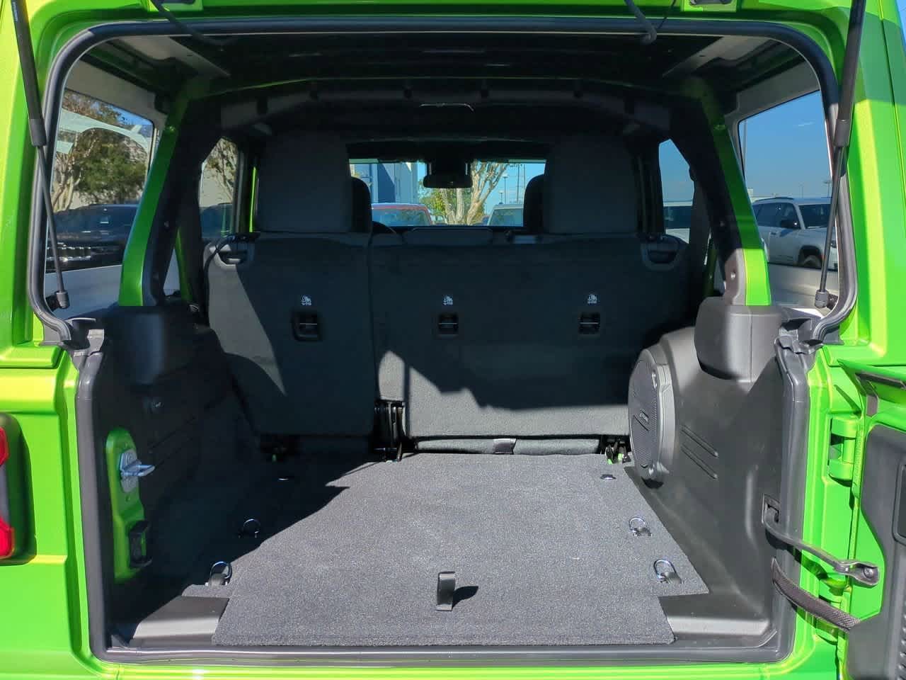 Thumbnail: 2025 Jeep Wrangler - 33