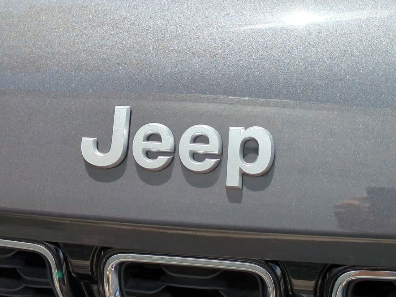 Thumbnail: 2025 Jeep Grand Cherokee - 12