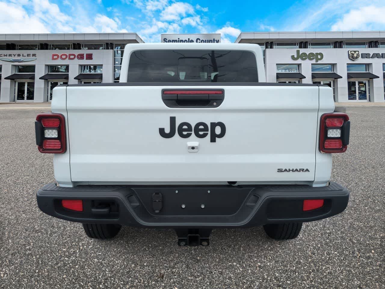 Thumbnail: 2026 Jeep Gladiator - 7
