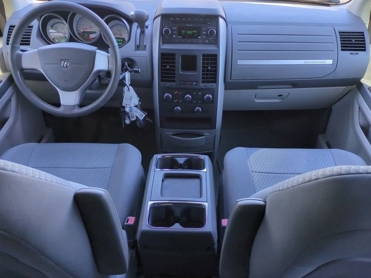 Thumbnail: 2010 Dodge Grand Caravan - 15