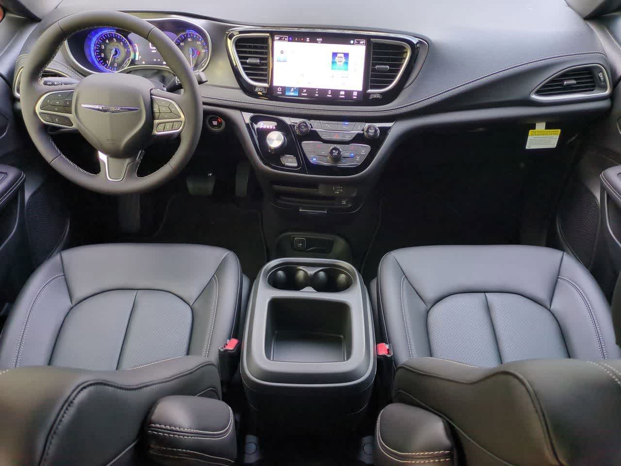 Thumbnail: 2026 Chrysler Pacifica - 16